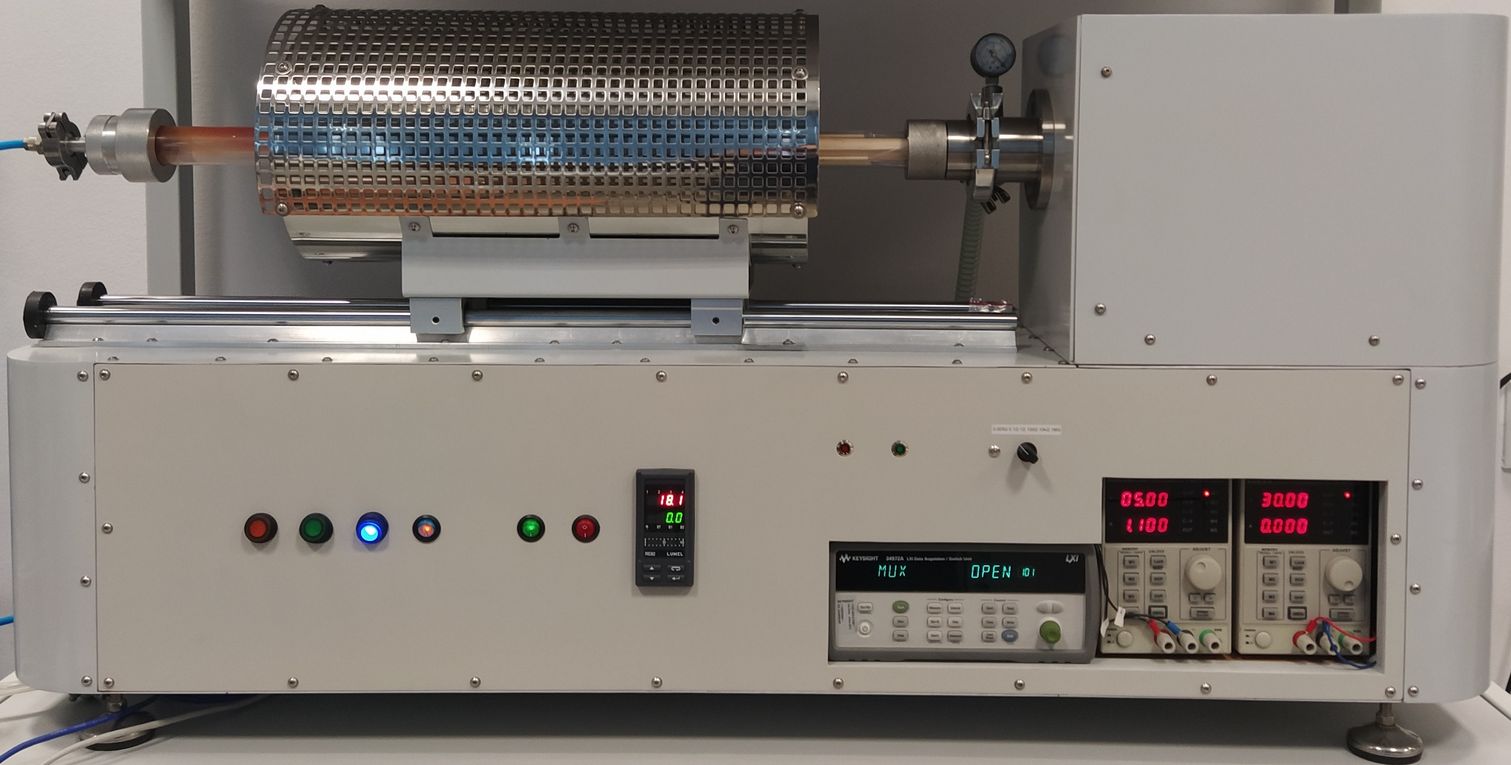 Thermoelectric measurements device